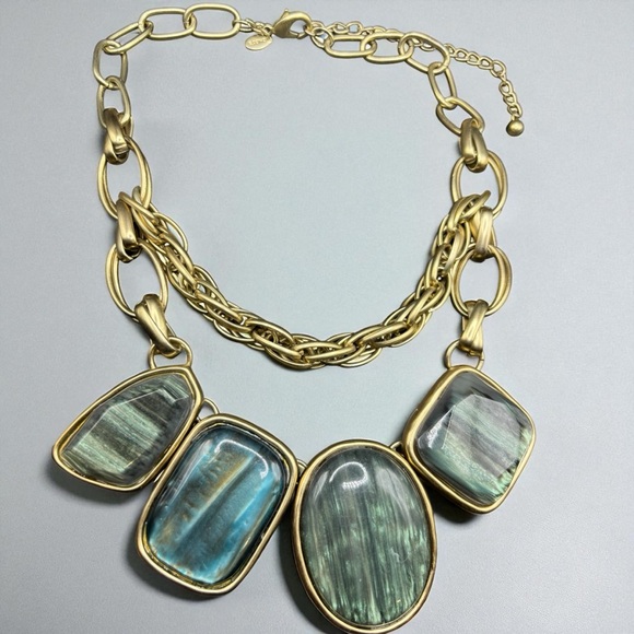 Chicos Gold Tone Green Resin Collar Statement Necklace - Picture 1 of 8
